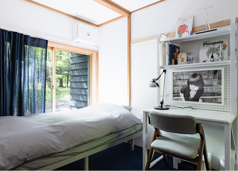 Room1