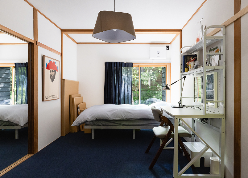 Room1